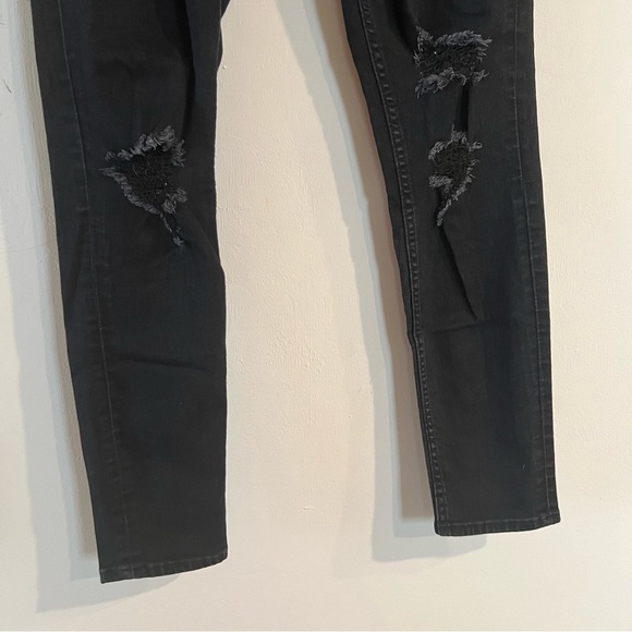 NWOT H&M Divided Jeans Womens Size 10 Black Distressed Ripped Stretch - Picture 7 of 9